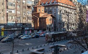 Central 2Br Apartment With Balcony - Italian Church & City View